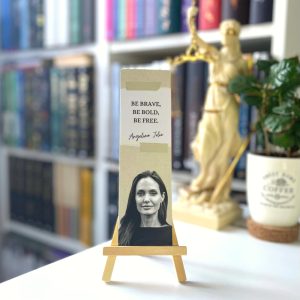 Angelina Jolie könyvjelző